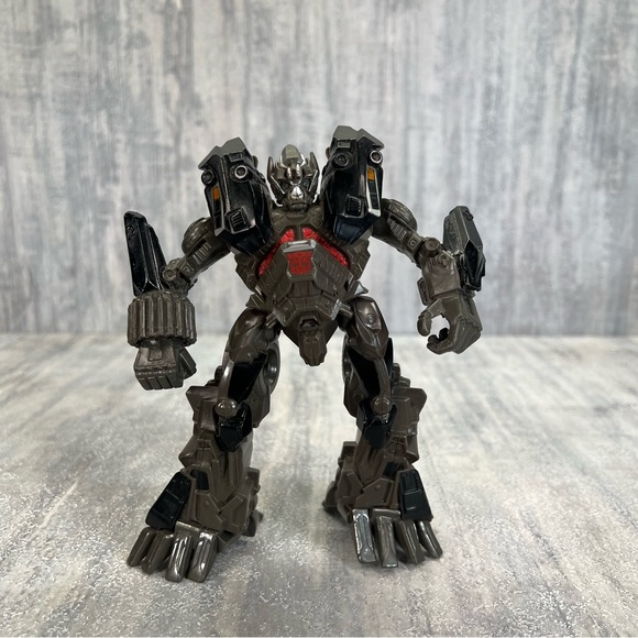 Transformers 3 Dark Of The Moon Robo Fighter Ironhide Action Figure Toy - Picture 1 of 9